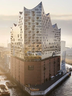 guided tour of elbphilharmonie - from scandal to architectural wonder-2
