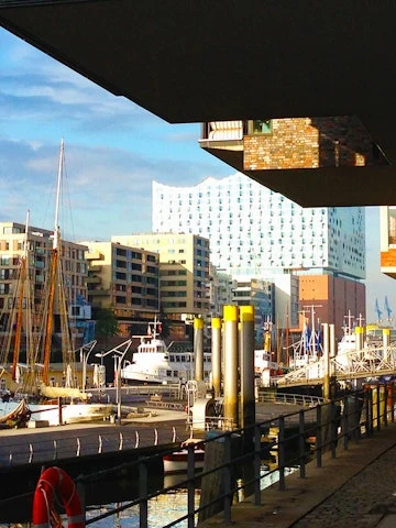 elbphilharmonie, speicherstadt & hafencity tour-4