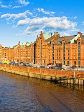 hamburg highlights: hafencity, speicherstadt & elbphilharmonie-1